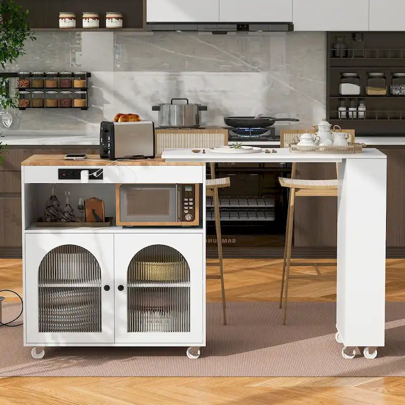 Placard-îlot de cuisine sur roulettes avec portes en verre cannelé et éclairage